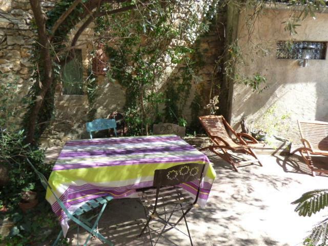 Domaine Chanoine Rambert Saint-Andre-d'Olerargues Экстерьер фото